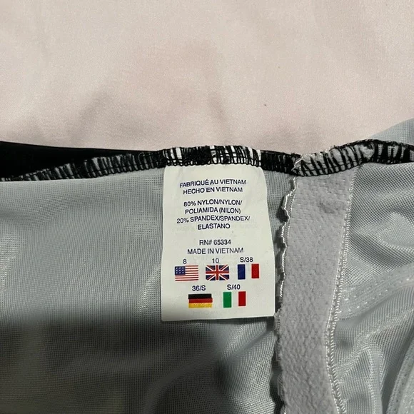 Reebok full coverage, bathing suit. - Picture 5 of 5